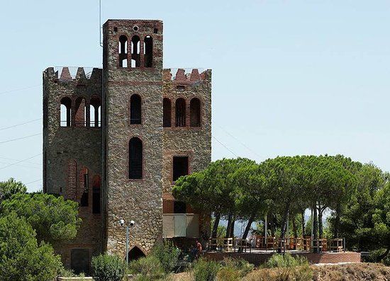Castillo De Torre Baró