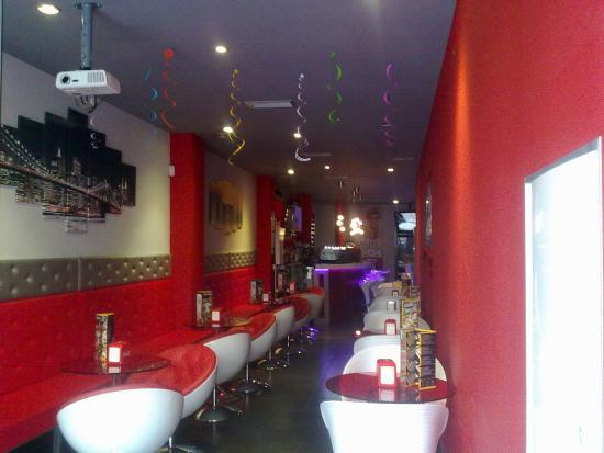 New York Cafeteria Bar