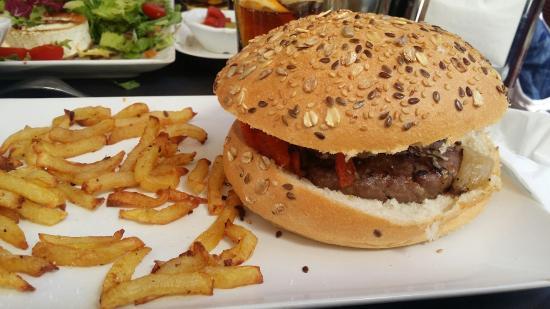 La Bámbola Cafetería-Bar