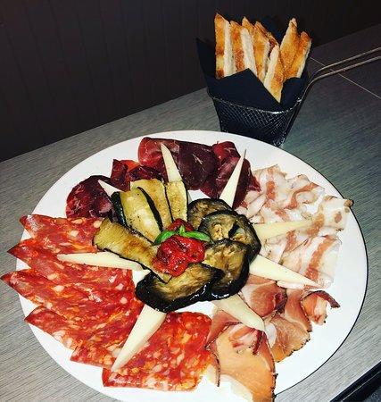 Pizza Dorada Da Giovanni