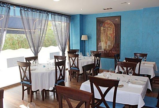 9 Nus Mariner Restaurant