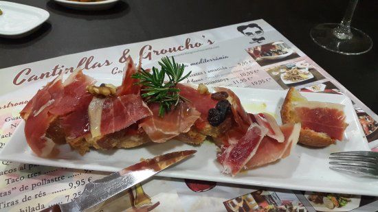 Groucho's Tapas Bar