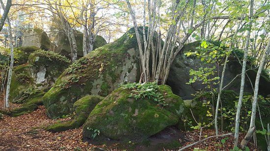Les Roques Encantades