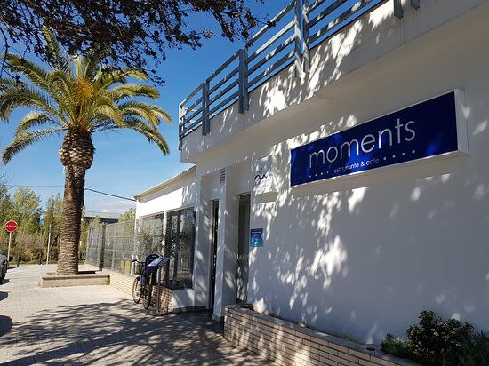 Moments Restaurante Cafe
